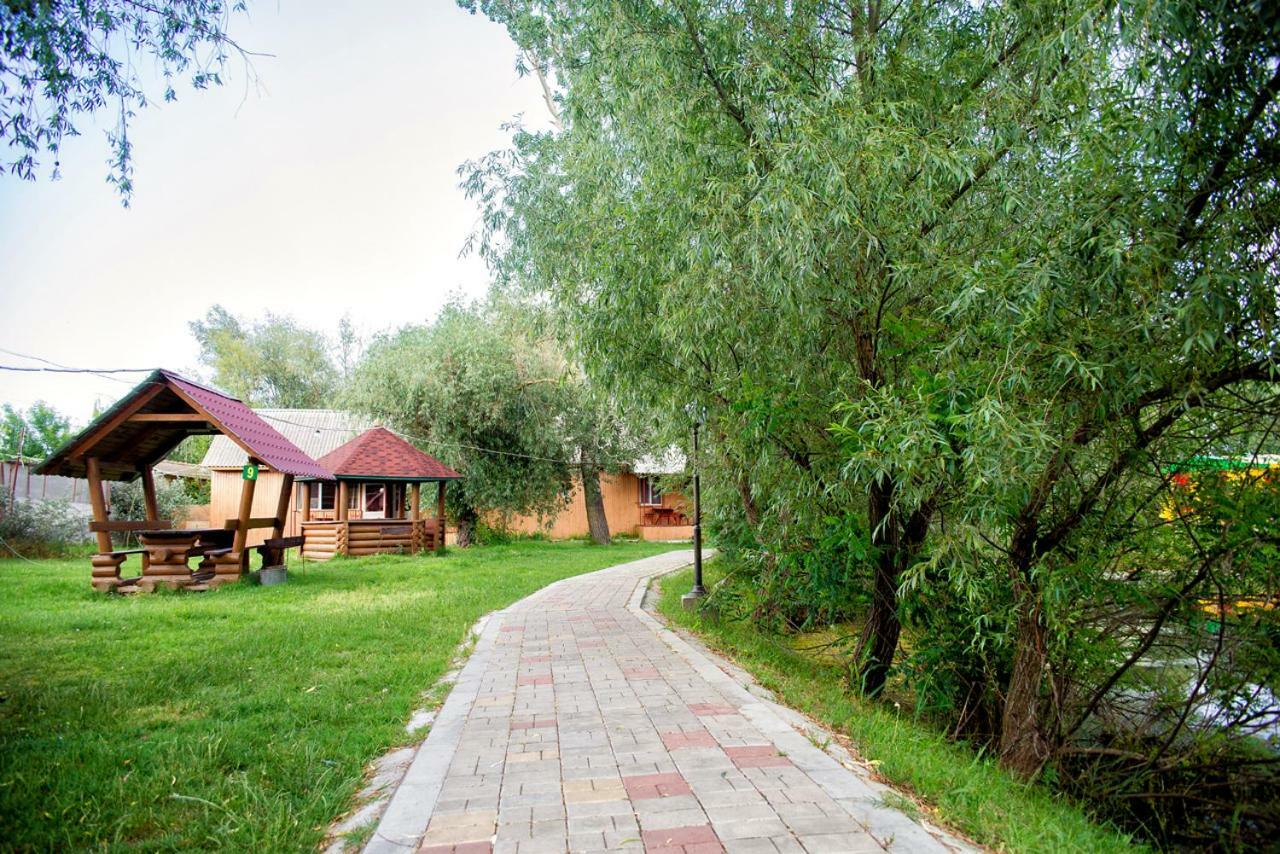 Holiday Park Dunay Kyslytsya ภายนอก รูปภาพ